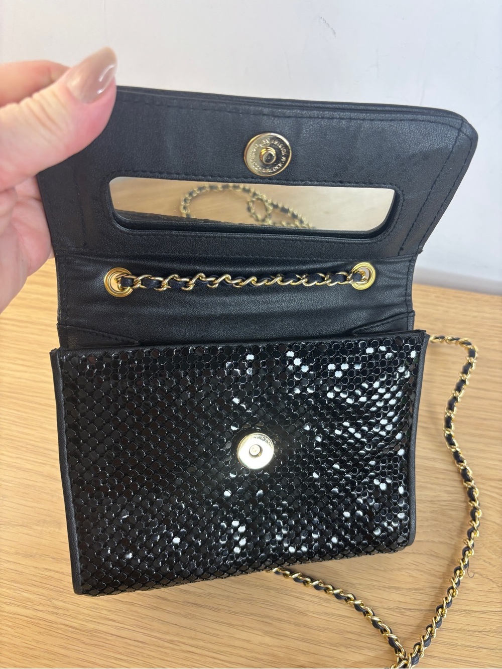Vintage Whiting & Davis Black Metal Mesh with Gold Tone Interwoven Chain Strap - Picture 4 of 10